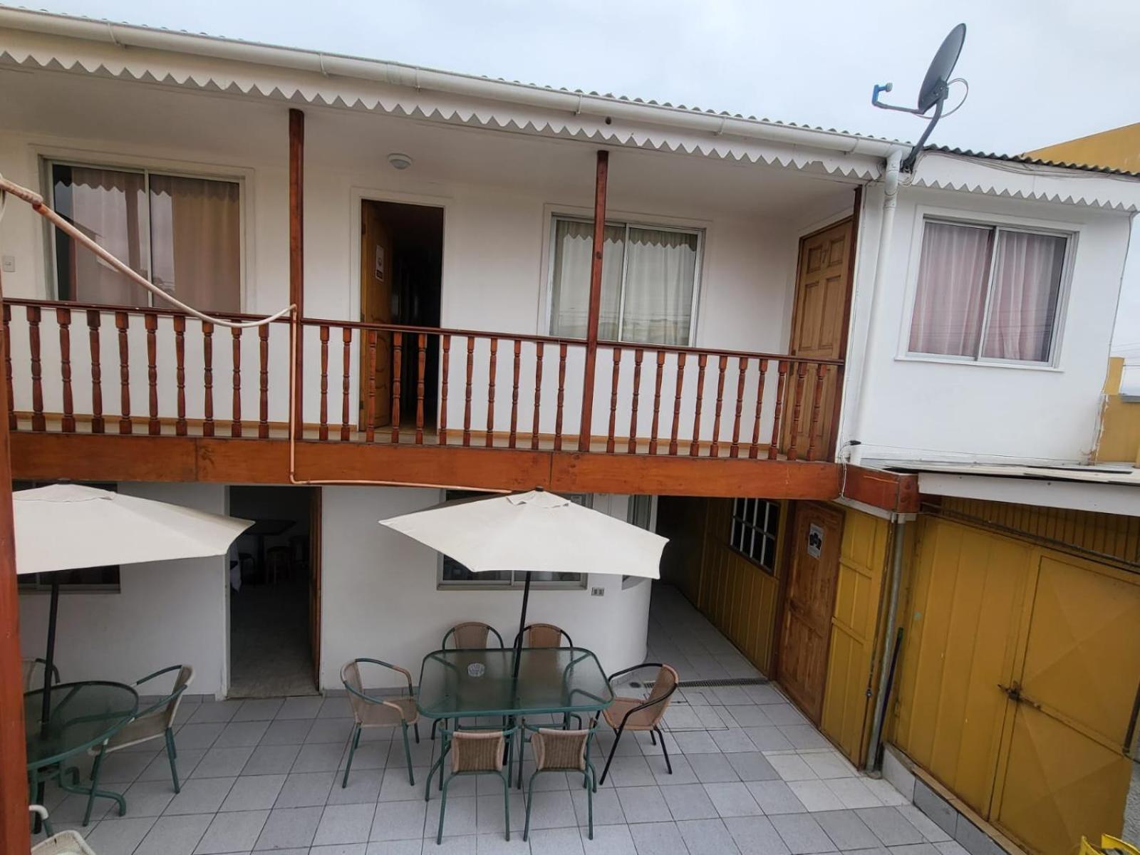 קלדרה Hostal Aleja מראה חיצוני תמונה
